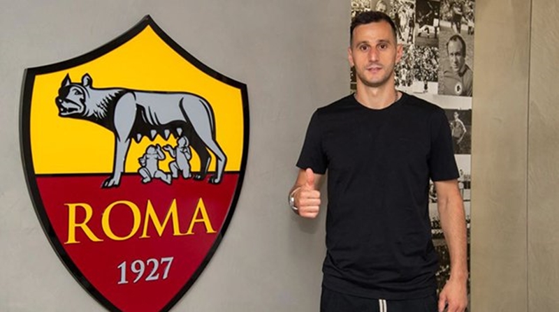 8. Nikola Kalinic (AS Roma): Tiền đạo người Croatia được xem là phương án dự phòng cho Edin Dzeko. Tuy nhiên, việc "lão tướng" 33 tuổi khó lòng đảm bảo đủ thể lực sau đợt tập trung cùng đội tuyển quốc gia sẽ giúp Nikola Kalinic có cơ hội ra mắt AS Roma.