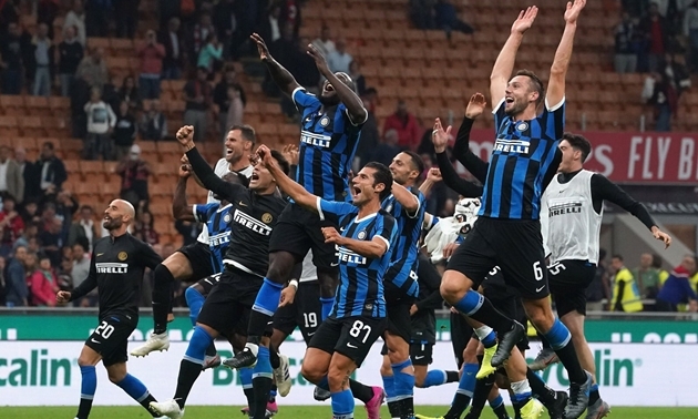 Trận đấu khép lại với tỉ số 2-0 nghiêng về Inter Milan. Với 12 điểm tuyệt đối sau 4 trận, Nerazzurri tiếp tục ngự trị trên ngôi đầu bảng xếp hạng.