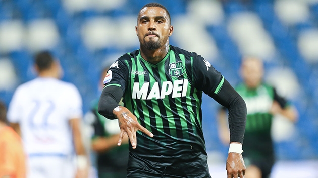 1. Kevin-Prince Boateng: Tiền đạo người Ghana khoác áo Sassuolo trong nửa mùa giải 2018 - 2019. Sau đó, anh chuyển sang Barcelona theo dạng cho mượn nhưng không để lại dấu ấn và phải trở lại Italia.
