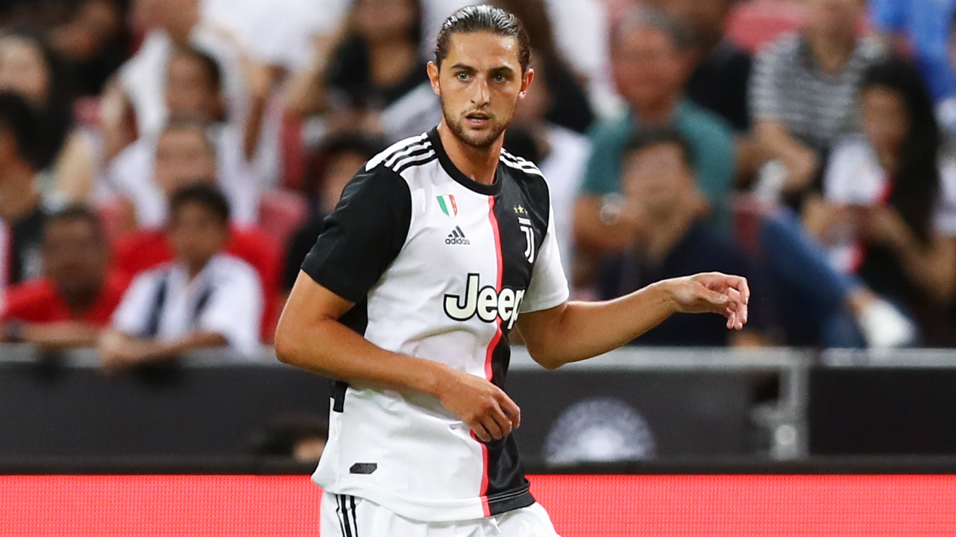 Rabiot đến Juventus đúng mùa giải CLB này mất thế độc tôn.