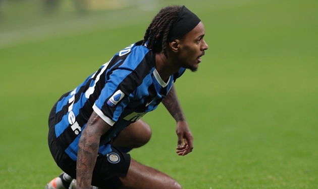 Valentino Lazaro trong màu áo Inter Milan.