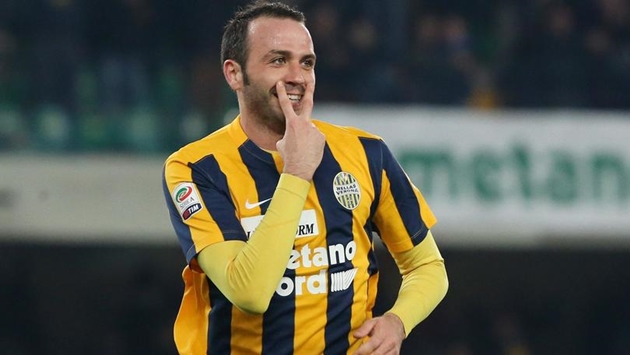 Giampaolo Pazzini vẫn đang cống hiến cho Hellas Verona ở tuổi 36.