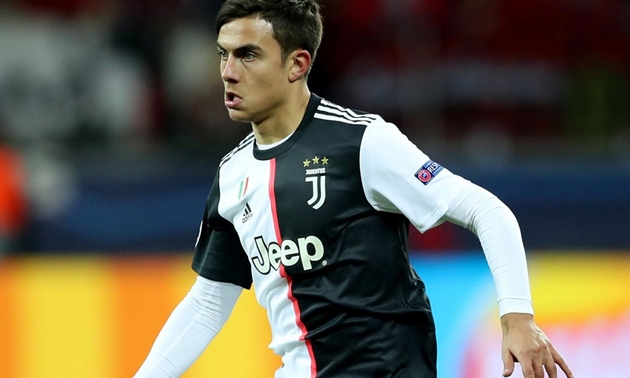 Hộ công: Paulo Dybala. La Joya tưởng như đã rời Juventus vào mùa hè năm 2019. Song, đến thời điểm hiện tại, thật khó để "Lão phu nhân" chấp nhận để chàng trai người Argentina ra đi.