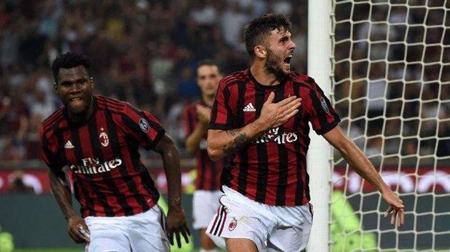 Các Milanista vẫn chưa thể quên Patrick Cutrone. Tiền đạo người Italia gia nhập Rossoneri vào năm 9 tuổi. Mùa giải 2017 - 2018, mặc dù không được đánh giá cao so với Andre Silva và Nikola Kalinic nhưng chàng trai sinh năm 1998 đã thi đấu ấn tượng, đẩy 2 tân binh trị giá 60 triệu euro lên băng ghế dự bị.