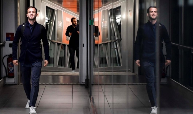 Miralem Pjanic cảm thấy rất háo hức khi đối đầu với đội bóng cũ. Trong quá khứ, anh từng khoác áo Olympique Lyon từ năm 2008 đến năm 2011.