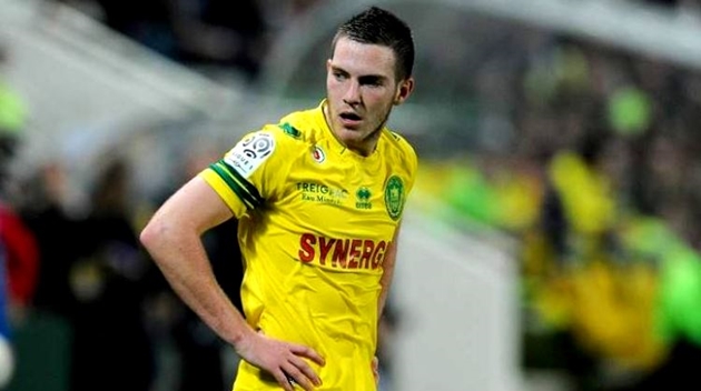 Jordan Veretout sinh ngày 1/3/1993 tại Ancenis, Pháp. Năm 10 tuổi, anh gia nhập lò đào tạo của Nantes.