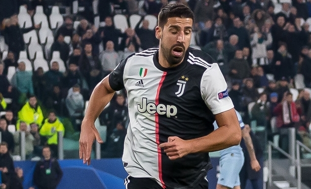 Tiền vệ trung tâm: Sami Khedira. Tháng 6/2015, cầu thủ người Đức chuyển đến Juventus. Hiện tại, anh vẫn đang gắn bó với "Lão phu nhân thành Turin".