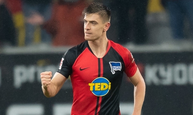 5. Krzysztof Piatek: Tiền đạo người Ba Lan đã sa sút phong độ thảm hại trong mùa giải này. Tuy nhiên, trong 1 năm tới, anh hoàn toàn có thể lấy lại hình ảnh của 1 "sát thủ" từng làm mưa làm gió ở Serie A. Nếu thành công, Piatek sẽ có cơ hội đẩy Robert Lewandowski lên băng ghế dự bị bởi đến mùa hè năm 2021, tiền đạo của Bayern Munich đã sắp bước sang tuổi 33.