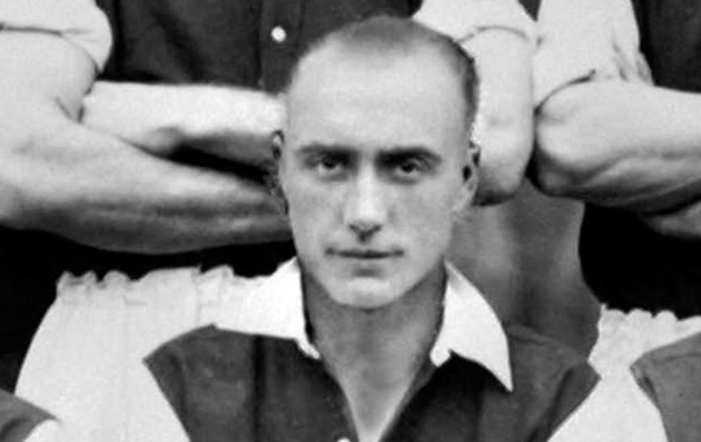 7. George Hunt: Cựu cầu thủ người Anh đã ghi được 138 bàn thắng sau 198 trận đấu trong màu áo Spurs.