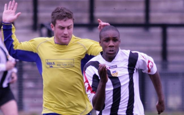 Michail Antonio trưởng thành từ lò đào tạo của Tooting & Mitcham United. Đây cũng là nơi anh đã có trận đấu chuyên nghiệp đầu tiên vào năm 17 tuổi.