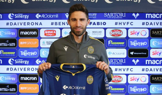 Fabio Borini đã rất nỗ lực trong quãng thời gian khoác áo AC Milan. Tuy nhiên, cầu thủ người Italia không được trọng dụng. Tháng 1/2020, anh đã đạt được thỏa thuận thanh lý hợp đồng với Rossoneri và tự do chuyển đến Hellas Verona.