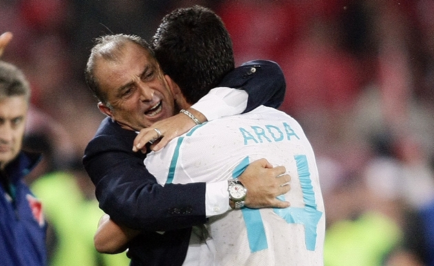 Ảnh bài viết Thoát khỏi COVID-19, bạn thân của Mourinho viết tâm thư xúc động