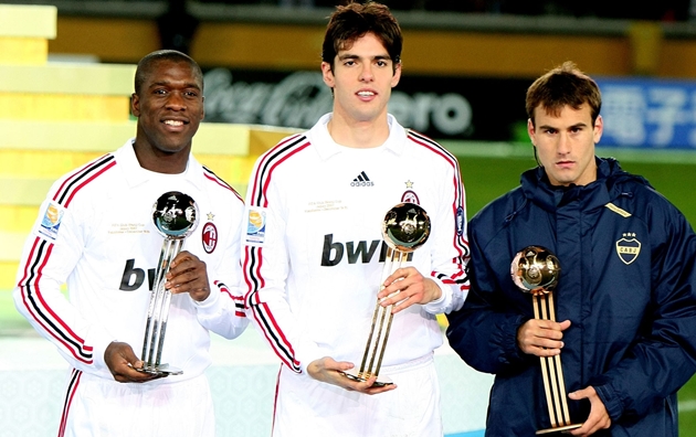 Tháng 12/2007, AC Milan vượt qua Boca Juniors để trở thành chủ nhân của danh hiệu FIFA Club World Cup. Ricardo Kaka chính là cầu thủ xuất sắc nhất giải đấu.