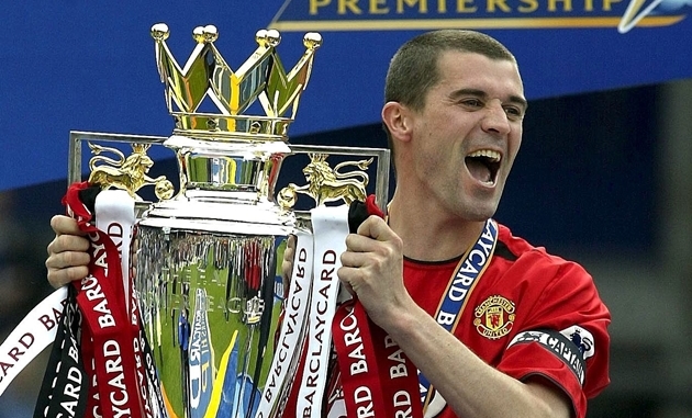 Tài năng của Roy Keane là điều chẳng cần bàn cãi, nhưng rõ ràng "gã máu lạnh" người CH Ireland sở hữu cá tính dị hơn mức bình thường. Mới đây, NHM bóng đá đã đăng tải một đoạn video ngắn khi cựu thủ quân Man Utd lao vào muốn "ăn thịt" Alan Shearer trong một trận đấu tại St James' Park. Về sau này, Shearer nói rằng anh thậm chí không dám bước vào đường hầm vì chắc chắn Keane đang ở đó chờ mình.