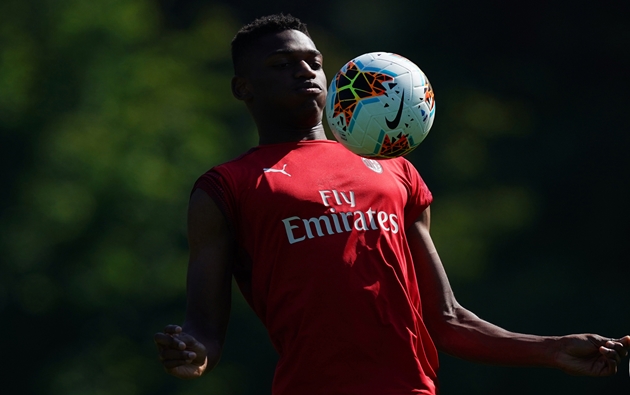 Tuy nhiên, mọi hoạt động thể thao đều bị hoãn cho đến ngày 14/6. Vậy nên, số phận của Serie A 2019 - 2020 vẫn đang bị thử thách.