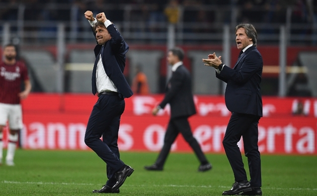 7. Niềm hạnh phúc của cựu thuyền trưởng Chelsea sau khi giành chiến thắng 2-0 ở trận Derby della Madonnina.