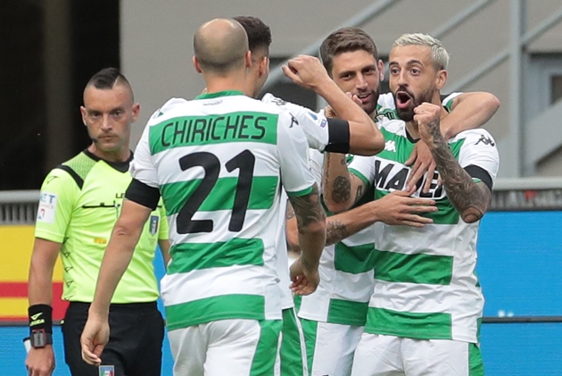 Mặc dù được đánh giá cao hơn nhưng ngay từ phút thứ 4, đội chủ nhà đã bị thủng lưới. Francesco Caputo nhận bóng từ Filip Duricic rồi dứt điểm, không cho Samir Handanovic cơ hội cản phá.