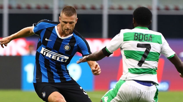 Mặc dù vậy, phải đến phút 41, Nerazzurri mới có bàn thắng san bằng tỉ số sau khi Mian Skriniar bị Jeremy Boga phạm lỗi trong vòng cấm.