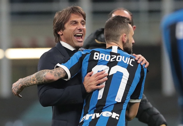 Marcelo Brozovic bị Antonio Conte điền tên vào danh sách thanh lý.