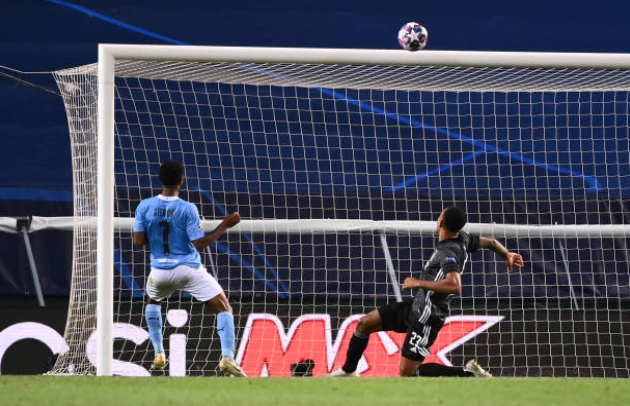 Nếu thành công, Manchester City sẽ gỡ hòa 2-2. Song, điều đó đã không xảy ra.