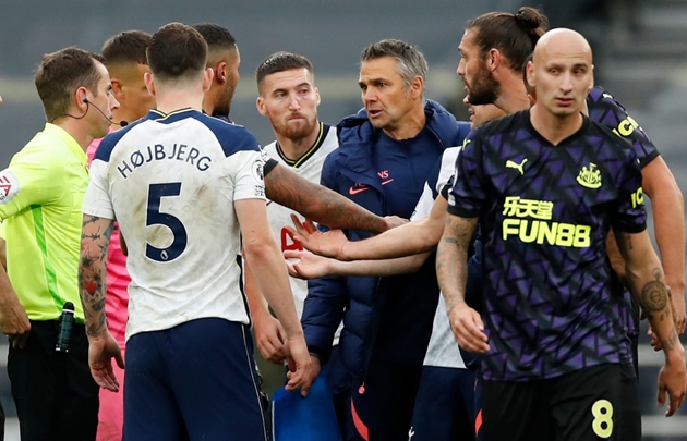 Ảnh bài viết HLV Tottenham bị tước quyền chỉ đạo trước trận đấu với Chelsea