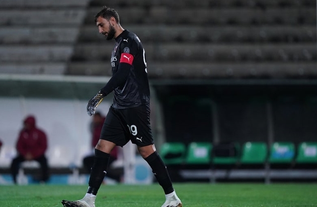 Tỷ số 1-1 được giữ nguyên sau 90 phút thi đấu chính thức, buộc 2 đội phải bước vào hiệp phụ. Ngay phút 91, mành lưới của Gigio đã rung lên lần thứ 2.