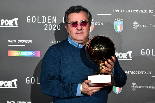 Với những đóng góp của mình cho thế giới bóng đá, vào rạng sáng nay (15/12), Mino Raiola đã được Tuttosport vinh danh ở hạng mục Người đại diện xuất sắc nhất châu Âu năm 2020.