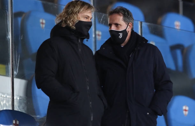 Phó Chủ tịch Pavel Nedved và Giám đốc thể thao Fabio Paratici cũng đã có mặt trên khán đài Allianz Stadium để dự khán trận đấu này.