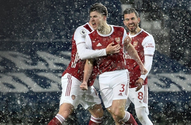 Với cú sút làm tung mành lưới West Bromwich, Kieran Tierney đã trở thành cầu thủ người Scotland đầu tiên ghi bàn cho Arsenal trên sân khách tại Premier League.