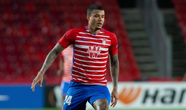 Tiền vệ trái: Kenedy. Bàn thắng của chàng trai người Brazil ở phút 21 đã góp phần giúp Granada "nhấn chìm" Napoli.