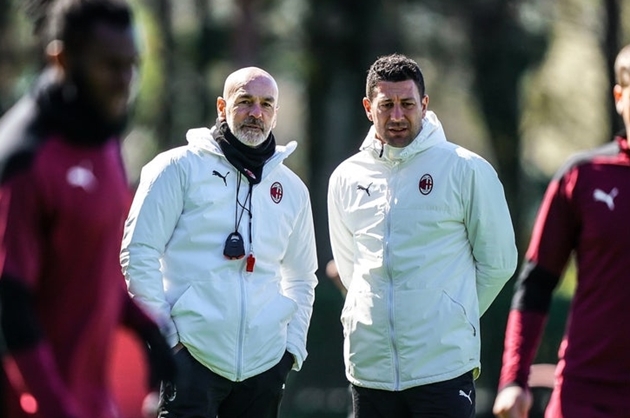 Vào thời điểm này, AC Milan đang tích cực tập luyện để chuẩn bị cho trận đấu lượt về vòng 1/8 Europa League với Manchester United.