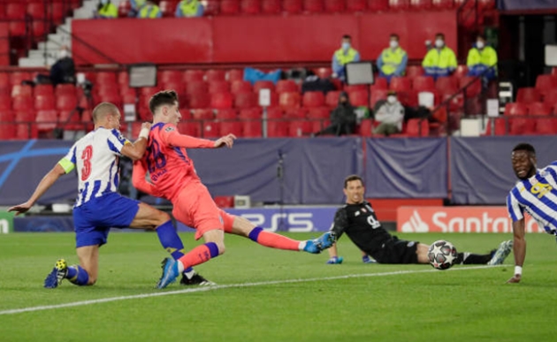 Ở tình huống này, Timo Werner đã mắc bẫy việt vị và Chelsea sẽ không thể có bàn thắng. Tuy nhiên, tình huống bỏ lỡ khó tin của Kai Havertz vẫn khiến nhiều người ngỡ ngàng.