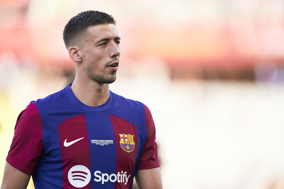 Ảnh bài viết Nhắm Araujo, Bayern tính giải cứu luôn người thừa Barca