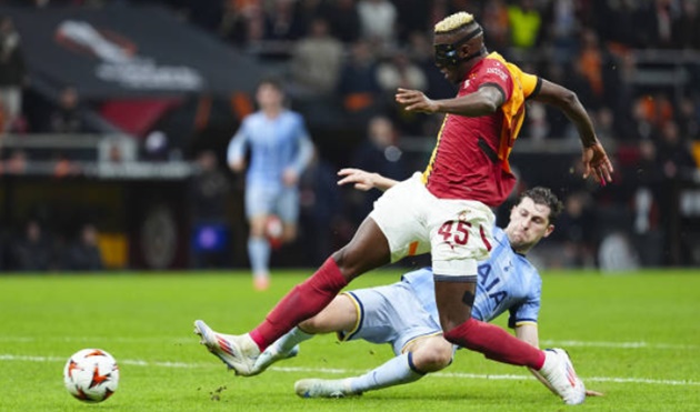 Ảnh bài viết Điểm nhấn Galatasaray 3-2 Tottenham: Đẳng cấp Osimhen; Kinh dị 28 cú sút