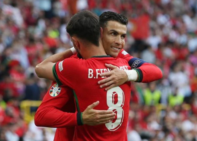 Ảnh bài viết Ronaldo hóa 'độc cô cầu bại' ở EURO