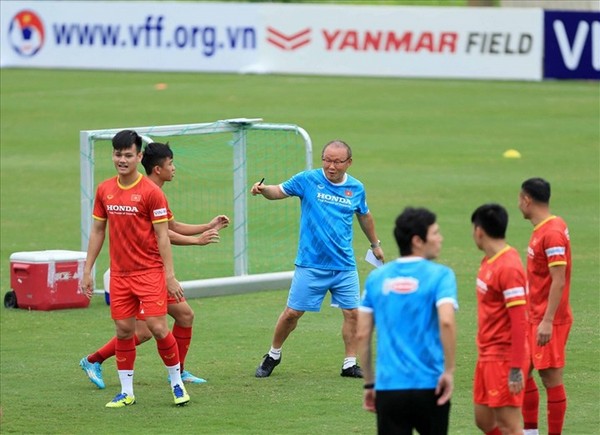 Ảnh bài viết Bão chấn thương đổ bộ ĐT Việt Nam và 2 giải pháp của thầy Park