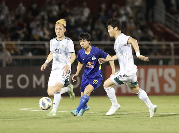 HAGL xứng đáng có 1 điểm. Ảnh: VFF.