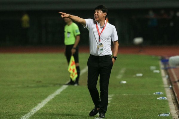 HLV Shin Tae-yong đổ lỗi cho thất bại của U19 Indonesia là do luật bất hợp lý của AFF.
