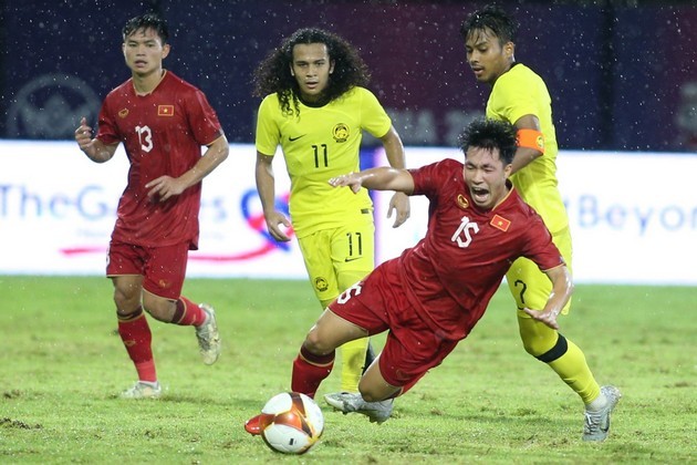 U22 Việt Nam cần tạo ra nhiều lớp phòng ngự trước U22 Thái Lan. Ảnh: Vietnamnet.