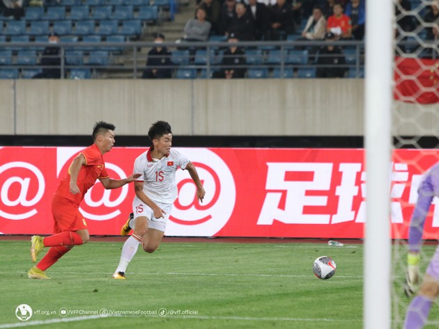 Các nhân tố trẻ của ĐT Việt Nam đều bộc lộ những hạn chế. Ảnh: VFF.