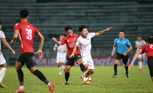 Ảnh bài viết Dội mưa bàn thắng, Long An khai sân bằng 3 điểm