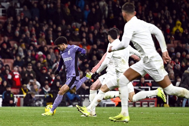 Luis Diaz xứng đáng thay thế vị trí của Mohamed Salah.