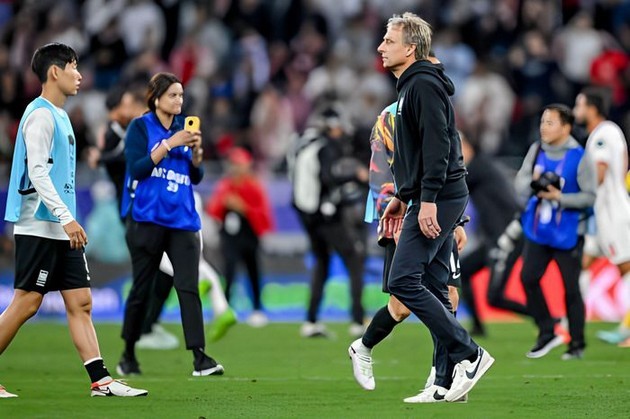 Ảnh bài viết Hàn Quốc chính thức sa thải HLV Klinsmann; Sao Việt kiều được CLB La Liga ký hợp đồng