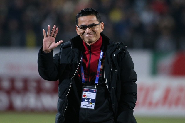 HLV Kiatisuk Senamuang đang thăng hoa cùng CAHN. Ảnh: Vietnamnet.