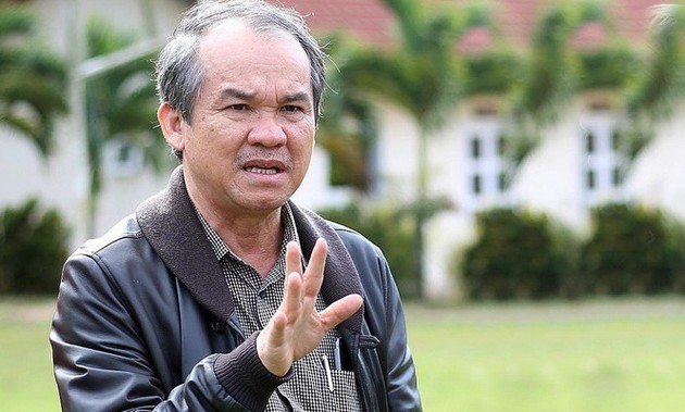 Bầu Đức có những nhận xét đúng về HLV Philippe Troussier.