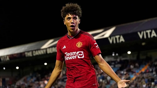Ảnh bài viết 3 đại gia vung 16 tỷ mua sao Việt kiều; Thần đồng Man Utd có thể thi đấu cho ĐT ĐNÁ