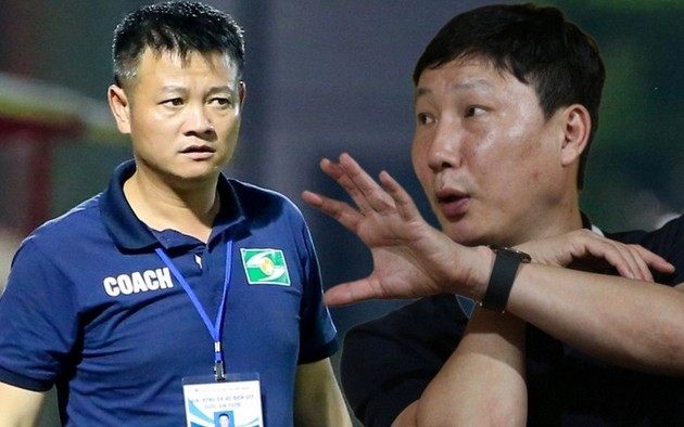 HLV Kim Sang-sik gặp khó trong việc tìm trợ lý người Việt.