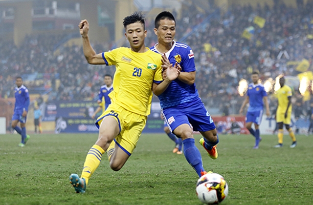 Văn Đức chơi hay nhất trận gặp Johor Darul Ta’zim.