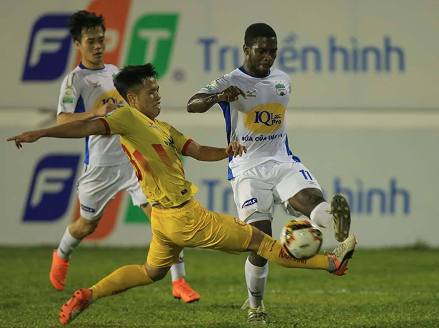 Ảnh bài viết Ngoại binh HAGL ngán ngẩm với tiểu xảo ở V-League