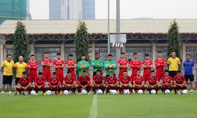 Đội hình U19 Việt Nam tham dự Suwon JS Cup 2018.